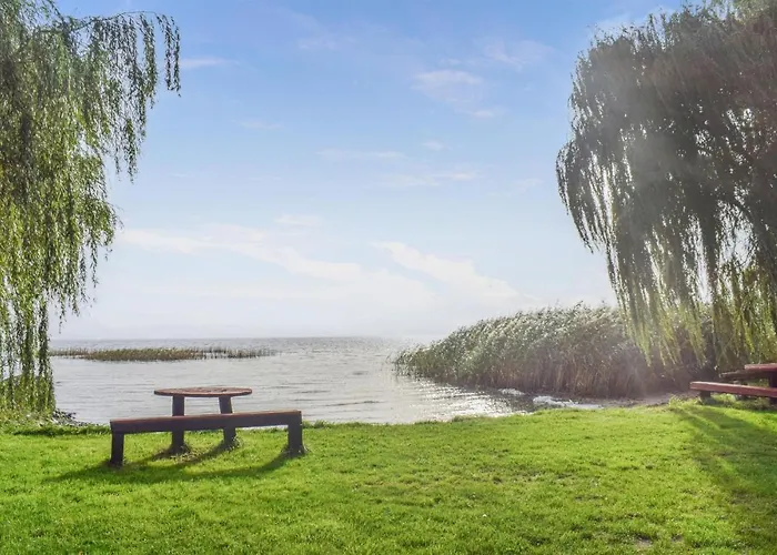 2 Bedroom Lovely In *